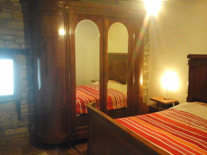 Bedroom 3, B&B Borgo del Fornello, Bologna