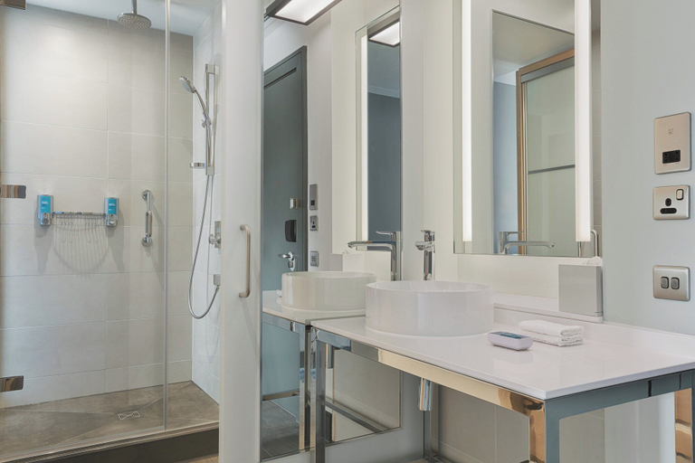Bathroom 4, Aloft by Marriott Aberdeen TECA, Aberdeen