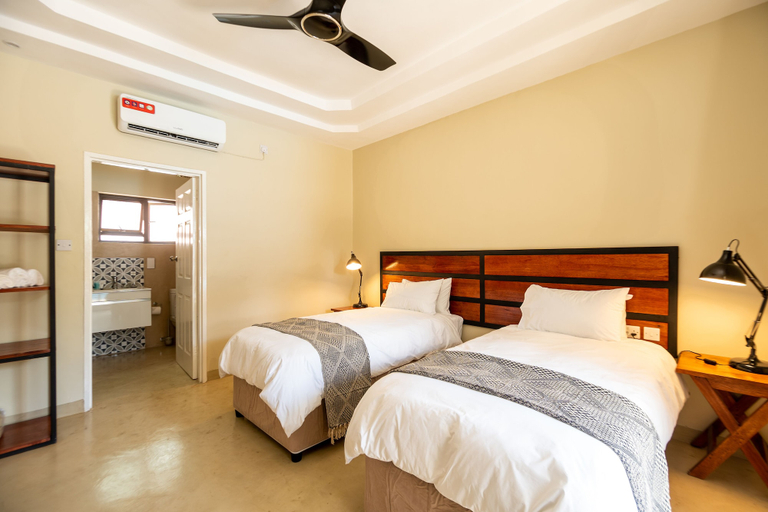 Bedroom 3, The Shrub lodge, Hwange