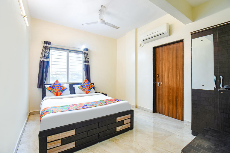 Bedroom 3, Via Shivsai Palace, Pune