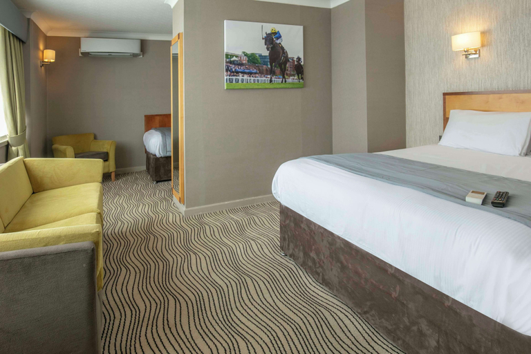 Bedroom 3, Best Western Heath Court Hotel, Suffolk