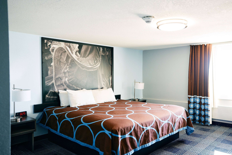 Bedroom 3, Super 8 by Wyndham Pueblo, Pueblo