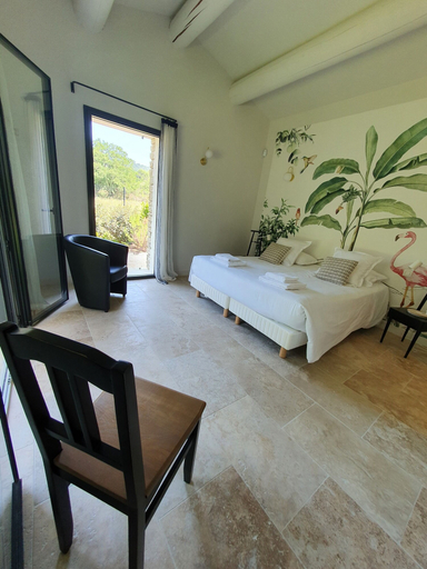 Bedroom 3, L'Instant Luberon, Vaucluse