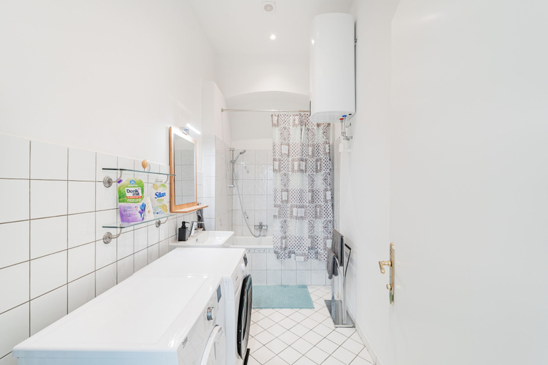 Bathroom 3, 3 Bedrooms - 72sqm - 15 Min. City Center, Wien