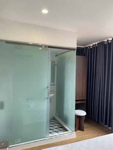 Bathroom 5, Hanoi Little Hotel, Hoàn Kiếm
