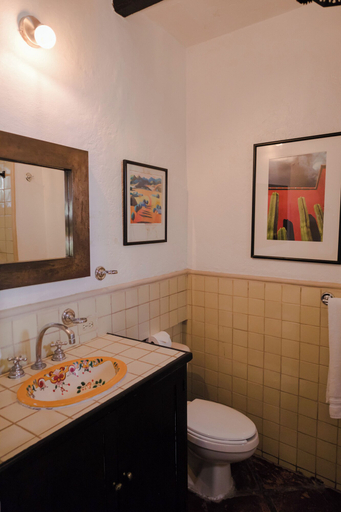 Bathroom 3, Casa Quetzal, Allende