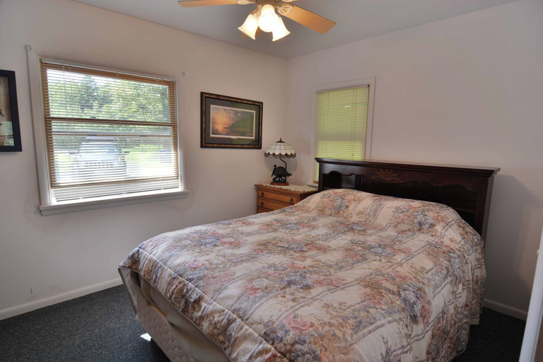 Bedroom 2, Thirty Point Lodge, Bayfield