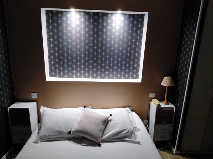 Bedroom 4, Central Anzac, Somme