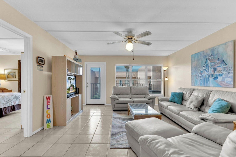 Others 5, Beachfront Convenience w/o the Beachfront Price!, Cameron