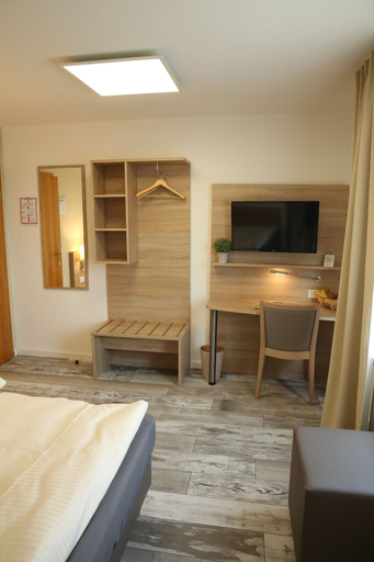 Bedroom 4, Kemnater Hof Apartments SELF-CHECK-IN, Esslingen