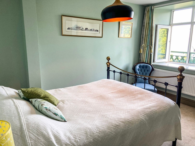 Bedroom 2, North Walk House, Devon