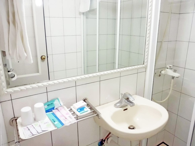 Bathroom 3, Foung Kou Hotel, Penghu