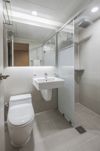 Bathroom 3, Kumho Tongyeong Marina Resort, Tongyeong