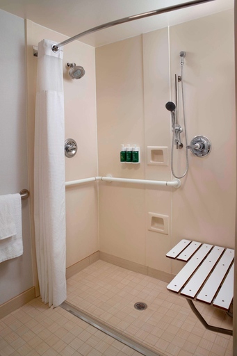 Bathroom 4, Sonesta Select Newport Middletown, Newport