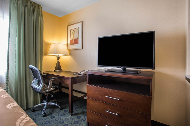 Others 5, Quality Inn & Suites Bloomington I-55 And I-74, McLean