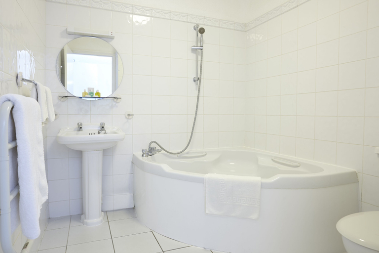 Bathroom 5, Luccombe Hall Hotel, Isle of Wight