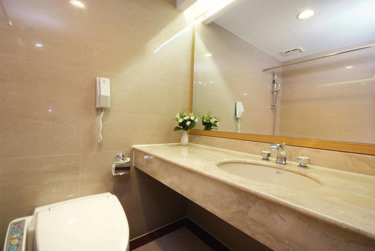 Bathroom 5, Taipei Kyoto Hotel, Taipei City