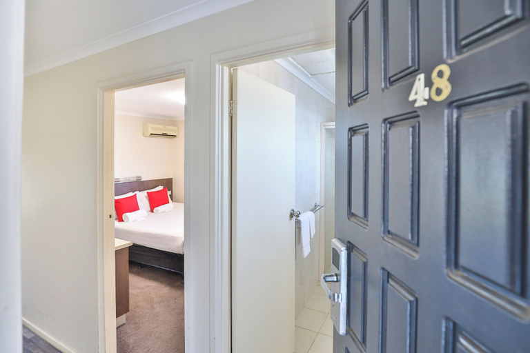 Bedroom 3, Boulevard Motor Inn, Mildura - Pt A