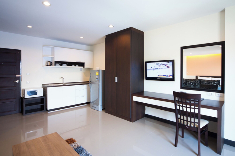 Dining Room 6