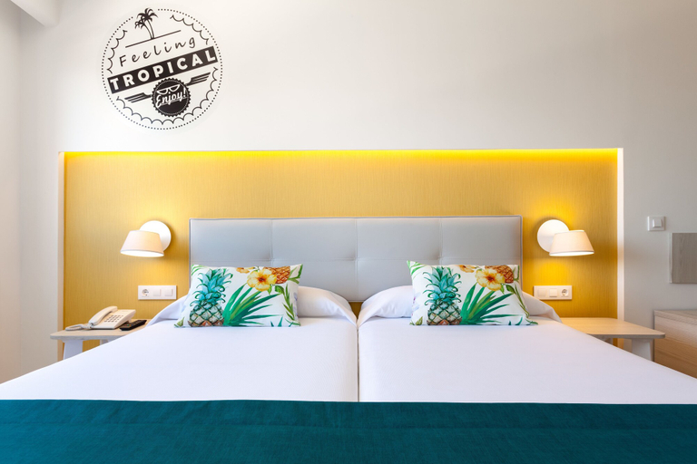 Bedroom 3, Hotel Tropical Park, Santa Cruz de Tenerife