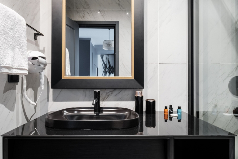Bathroom 3, Benesta Residence By Newinn, Beyoğlu