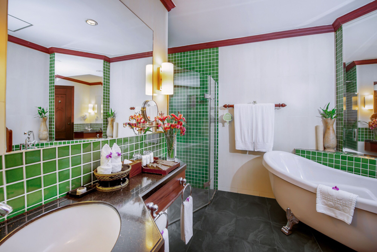 Bathroom 5, THE PRIVILEGE FLOOR by Borei Angkor, Siem Reap