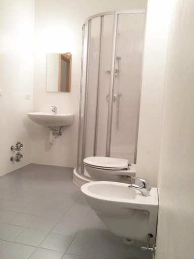 Bathroom 5, Argentieri Guesthouse, Bolzano