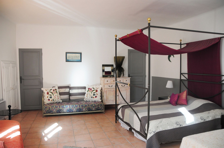 Bedroom 4, Orangerie de Cardet B&B, Gard
