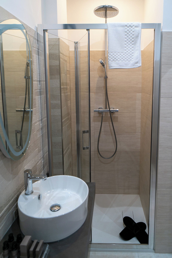 Bathroom 5, Le Margherite B&B, Brindisi