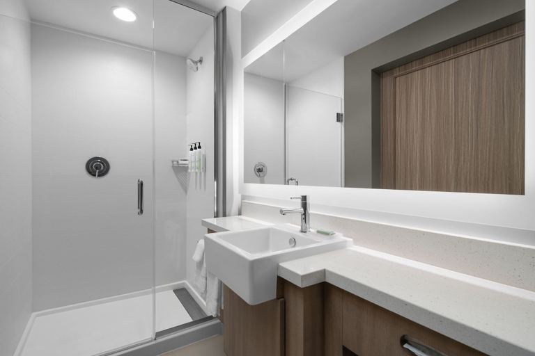 Bathroom 3, SpringHill Suites by Marriott Myrtle Beach Oceanfront, Horry