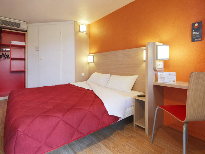 Bedroom 2, Premiere Classe Toulouse Ouest - Blagnac Aéroport, Haute-Garonne
