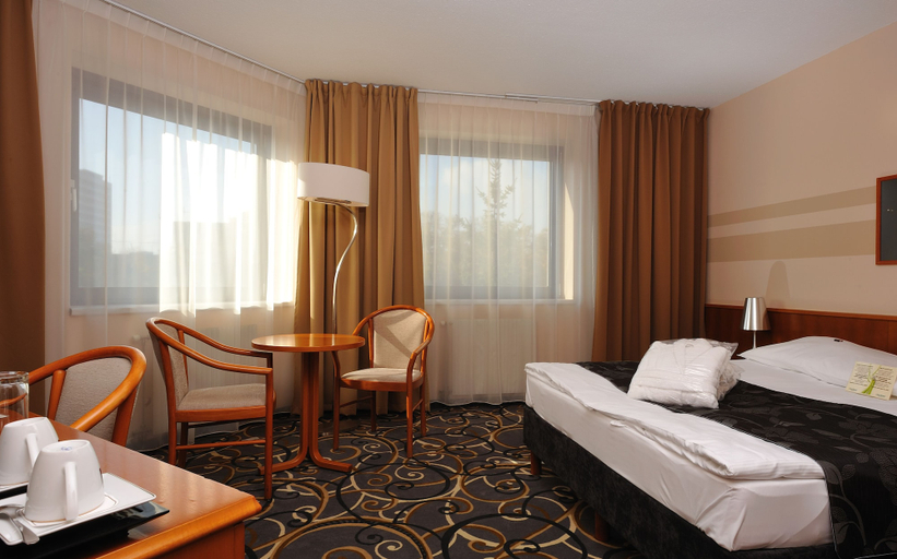 Bedroom 3, City Hotel, Bydgoszcz City