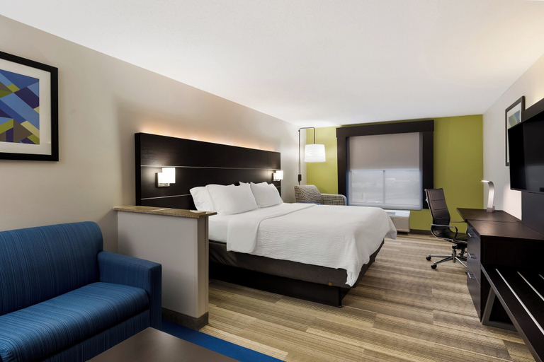 Bedroom 2, Holiday Inn Express & Suites NEWTON SPARTA, Sussex