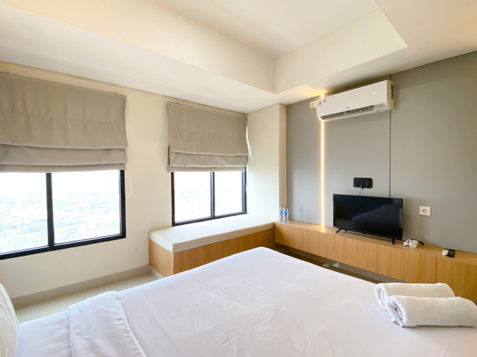 Bedroom 5, Cozy and Strategic Studio at Pollux Chadstone Apartment By Travelio, Cikarang