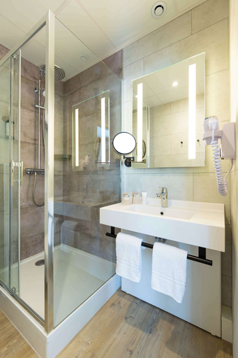 Bathroom 5, Best Western Mulhouse Salvator Centre, Haut-Rhin
