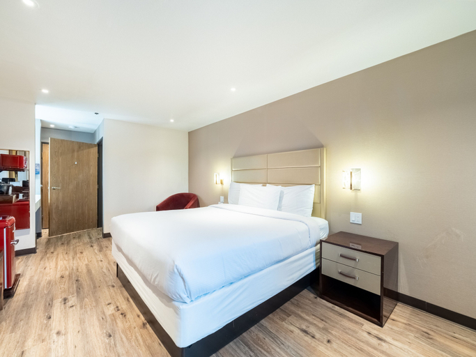 Bedroom 3, Baymont by Wyndham Anderson, Shasta