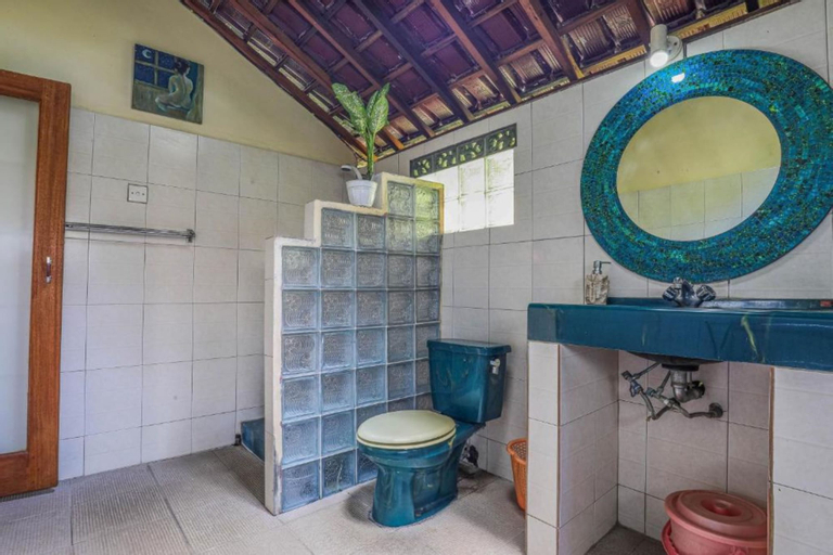 Bathroom 6