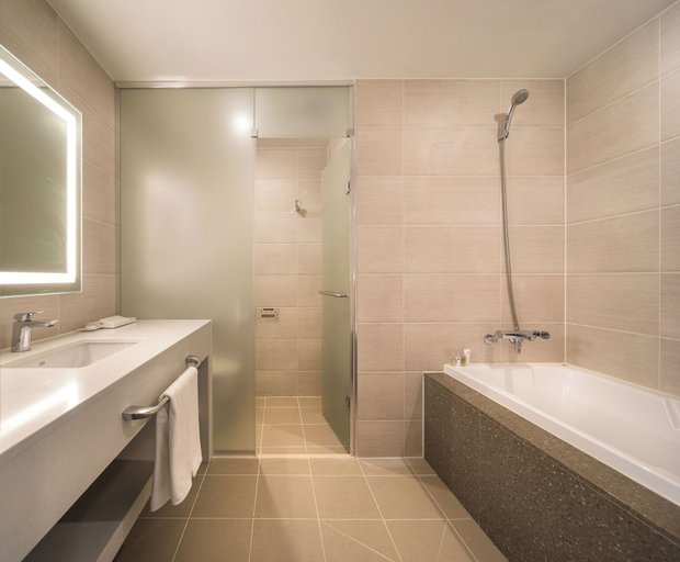 Bathroom 5, Grab the Ocean SONGDO, Seo