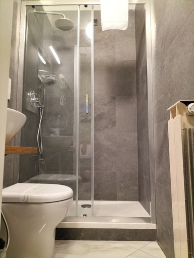 Bathroom 5, Hotel Camilla Guelfa, Florence