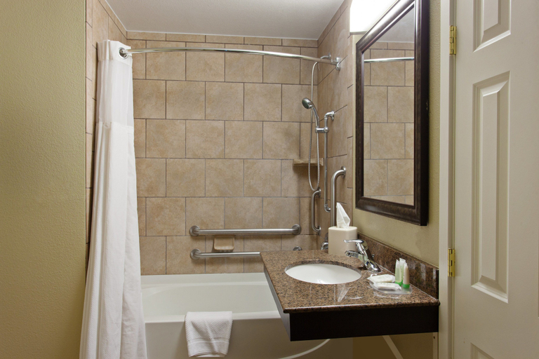 Bathroom 4, Staybridge Suites FAIRFIELD NAPA VALLEY AREA, Solano
