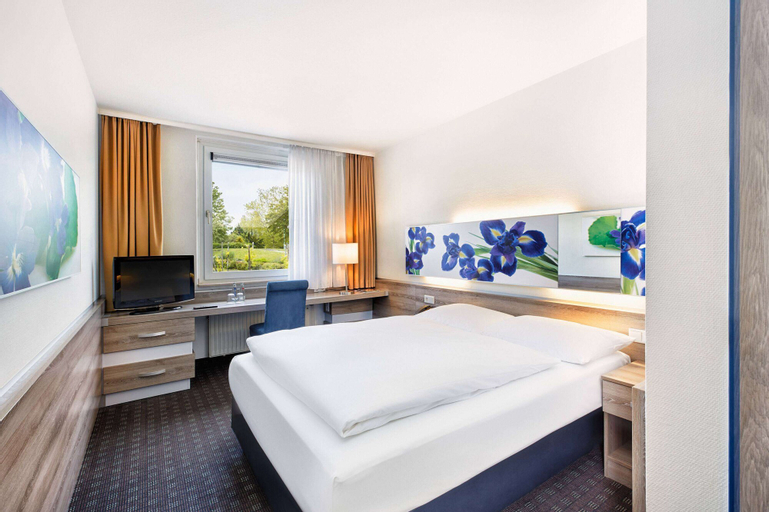 Bedroom 4, H+ Hotel Frankfurt Airport West, Main-Taunus-Kreis