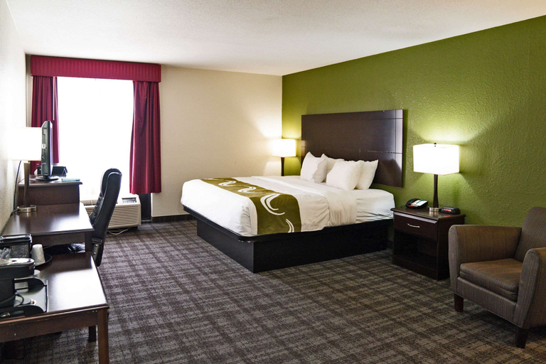 Bedroom 4, Quality Inn Seymour I-65, Jackson