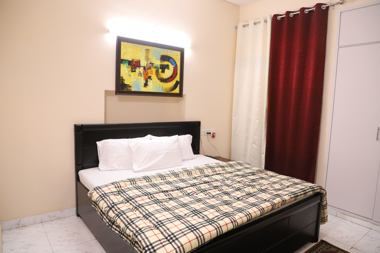 Bedroom 3, Maplewood Stay, Delhi