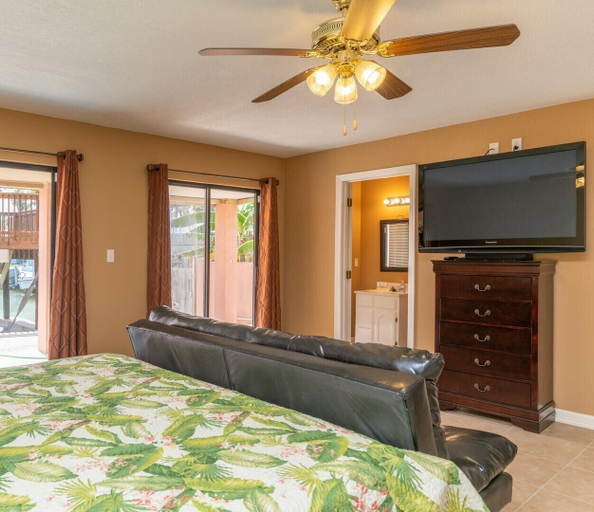 Bedroom 3, Waterfront Townhome With Private Deck & Boat Slip!, Cameron