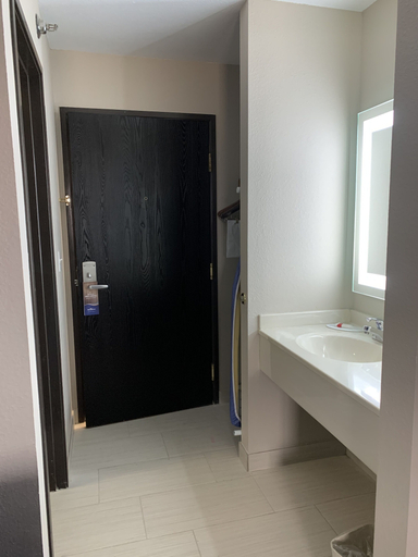 Bathroom 5, Baymont by Wyndham Enid, Garfield