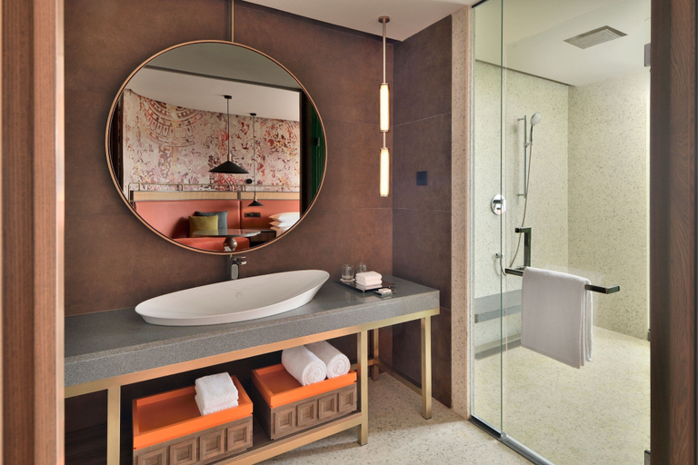 Bathroom 5, The Artiste, Kochi, a Tribute Portfolio Hotel by Marriott, Ernakulam