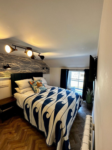Bedroom 2, The Lugger Inn, Cornwall