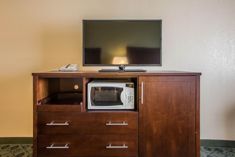 Others 4, Quality Inn & Suites Bloomington I-55 And I-74, McLean