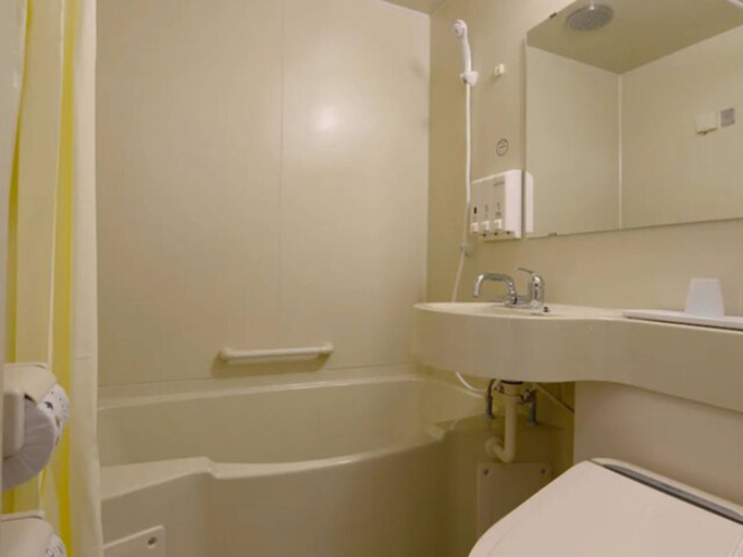 Bathroom 5, Toyoko Inn Osaka Namba Nippombashi, Osaka