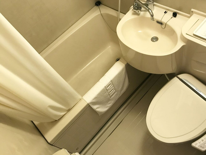 Bathroom 5, Toyoko Inn Kyoto Shijo-omiya, Kyoto